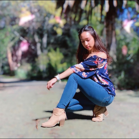 Meet your Posher, SugoiKickz - Picture 2 of 2